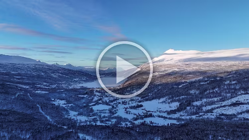 Tromsø – Skarberget – – Bognes – Bodø Am Gratangsfjellet.