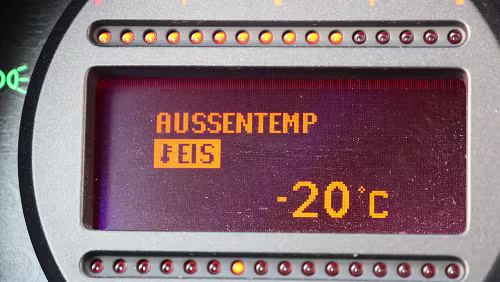 Mosjøen – Trondheim Es ist frisch in Namsskogan.