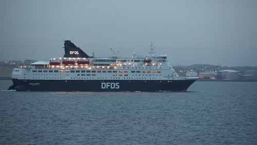 Helsingør – – Helsingborg – Sunne Ein anderes Schiff kreuzt unsere Weg.