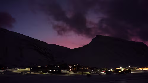 Rundgang in Longyearbyen Blick gen Osten.