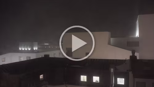 Bodø Blick aus dem 6. Stock des Hotels. Der Schneesturm fetzt um die Häuser.