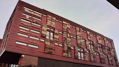 Trondheim Das „Adressa-huset“ („Adresseavisen“).