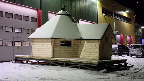 Longyearbyen Eine sehr große Hütte.