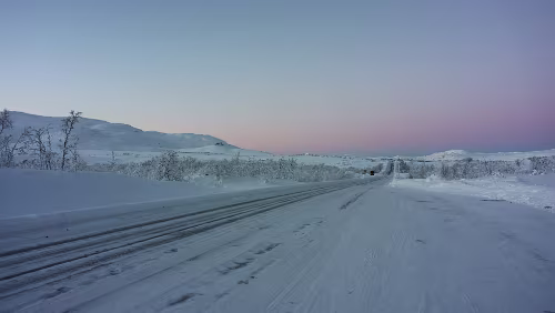 Jokkmokk – Nordkjosbotn Noch wenige Meter bis zur Grenze von Norge.