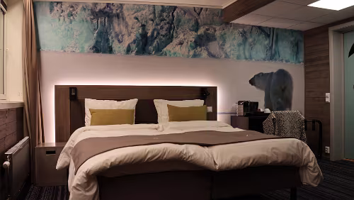 Longyearbyen Svalbard Hotell | Polfareren