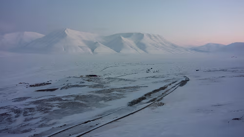 Longyearbyen Was für eine Sicht in das Adventdalen.