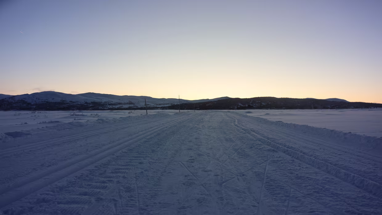 16.02.2026 Aarhus – Hahnstätten Karte – Reiseroute Mo 16.02.2026 Aarhus – Hamburg – Hannover – Bielefeld – Siegen – Hahnstätten — 9 Std. 58 Min. (868...