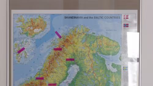 Karte Scandinavia and Baltics Map physically 67 x 86cm
