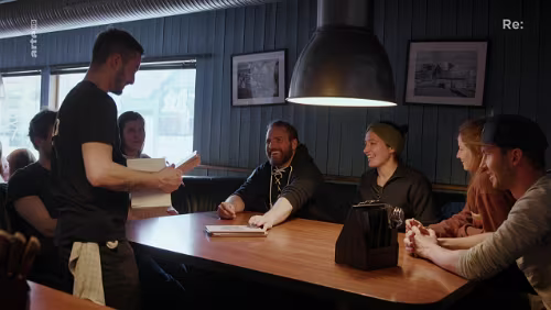 16.09.2022 Re: Willkommen auf Spitzbergen | Ohne Visum in die Arktis „Bar keeper of the year“