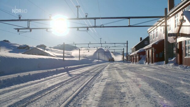 28.01.2021 NDR | Vom Fjell zu den Fjorden ... Vom Fjell zu den Fjorden - Mit dem Zug durch Norwegens Winter (1/2) Sendung: Länder - Menschen - Abenteuer | 28.01.2021...