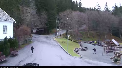 Finse stasjon Bergen, Floyen ost