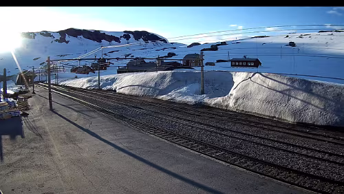 Finse Eine ganz neue Perspektive. Rechts am Hang sieht man einen Skilift.