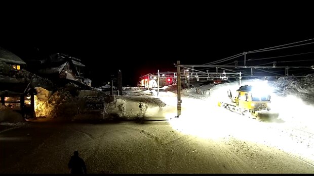 März Bilder von der WebCam Finse stasjon .