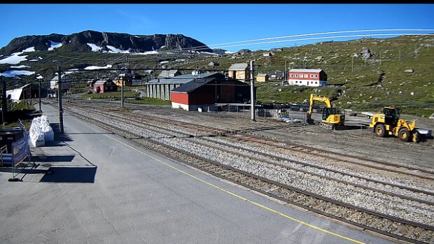 September Bilder von der WebCam Finse stasjon .