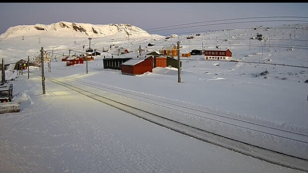 Dezember Bilder von der WebCam Finse stasjon .