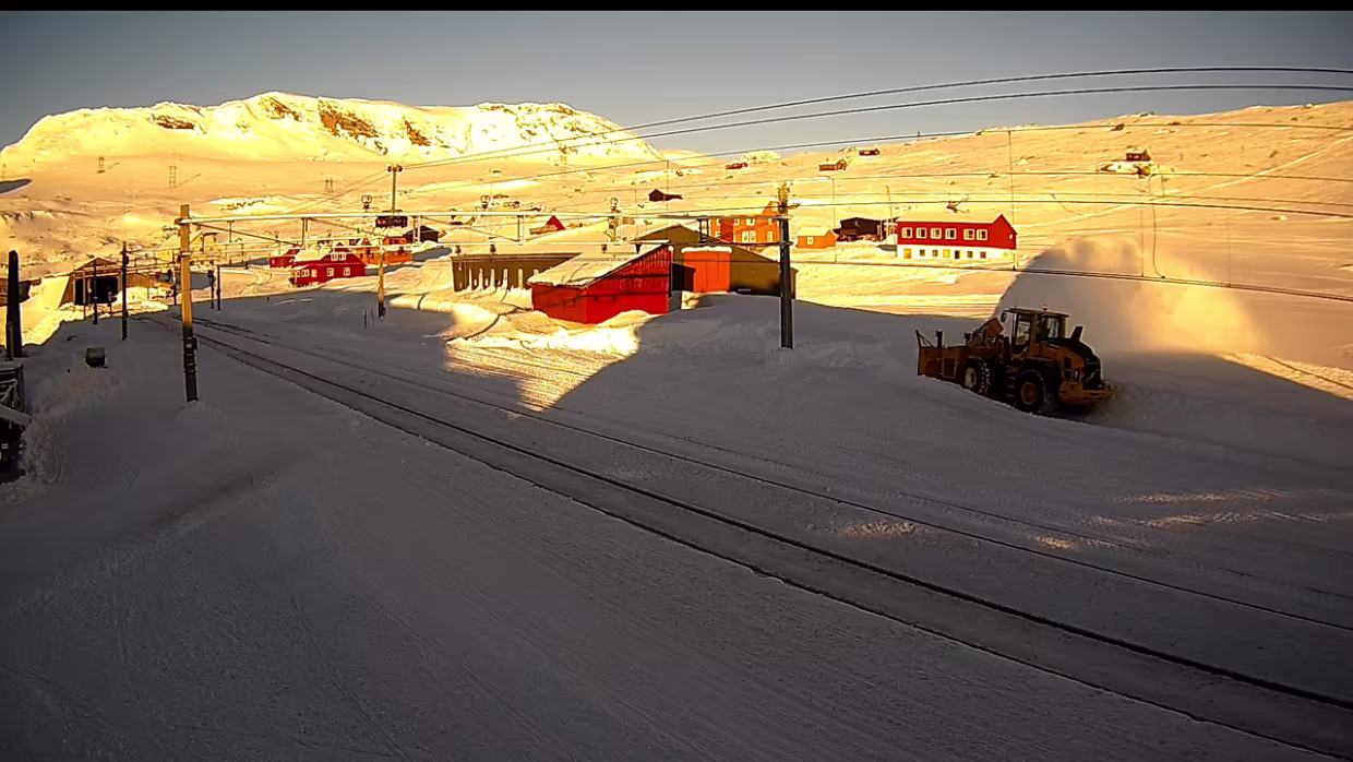 Januar Bilder von der WebCam Finse stasjon .