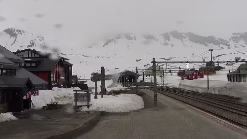 Screenshot 2025-04-27 181343