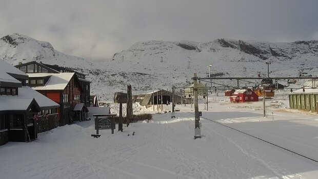 November Bilder von der WebCam Finse stasjon .