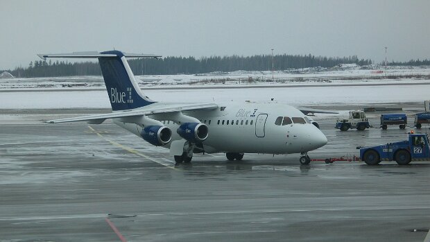 Flugzeug Mit dem Flugzeug nach Norge und Ísland Karte Aktuelle News Flughäfen in … Svalbard / Antarktis WebCams Typische...