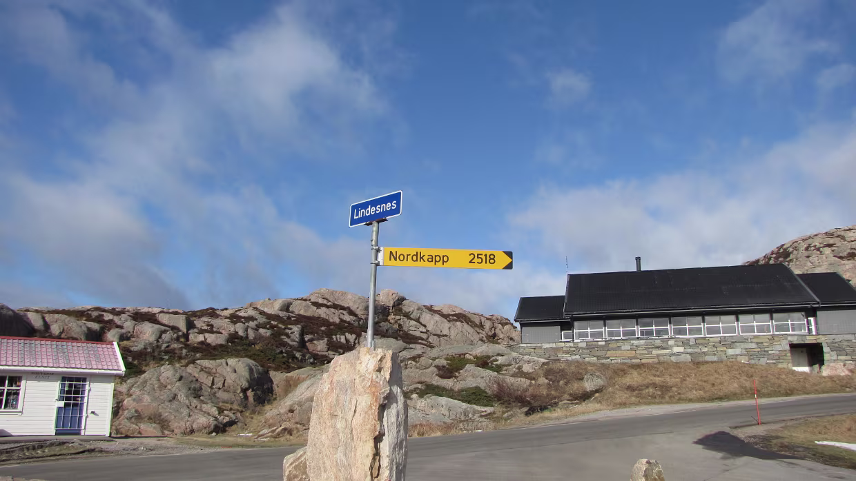 Grenzpunkte Grenzpunkte in Norge, Sverige, Suomi und Ísland Karte Aktuelle News Grenzpunkte in Norge Zeichenerklärung Glossar -->...