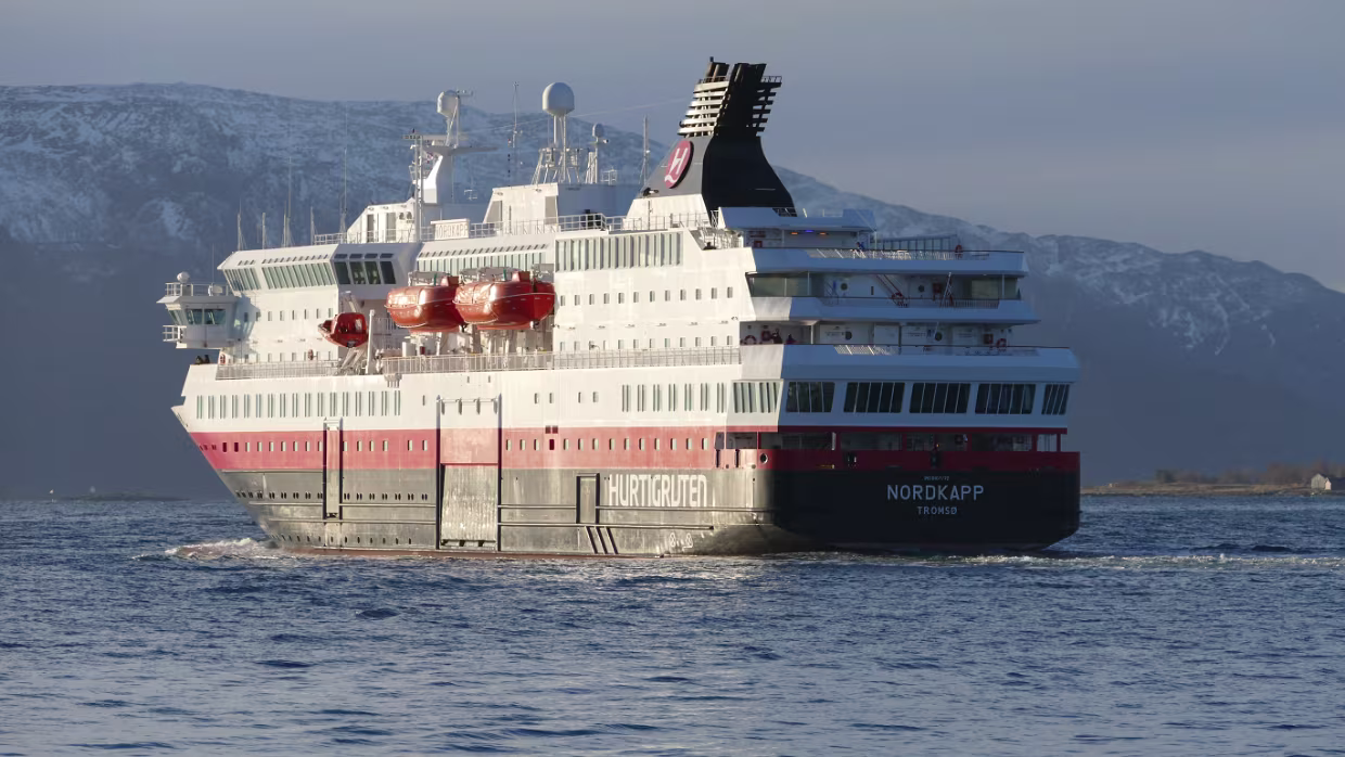 Hurtigruten Fahrpläne, Ausflüge, Schiffe, WebCams etc.